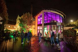 Hachenburger Bier-Lobby und Innenhof